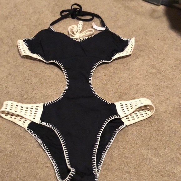 Victoria's Secret Other - Victoria’s secrets monokini Victoria's Secret Other - Victoria’s secrets monokini